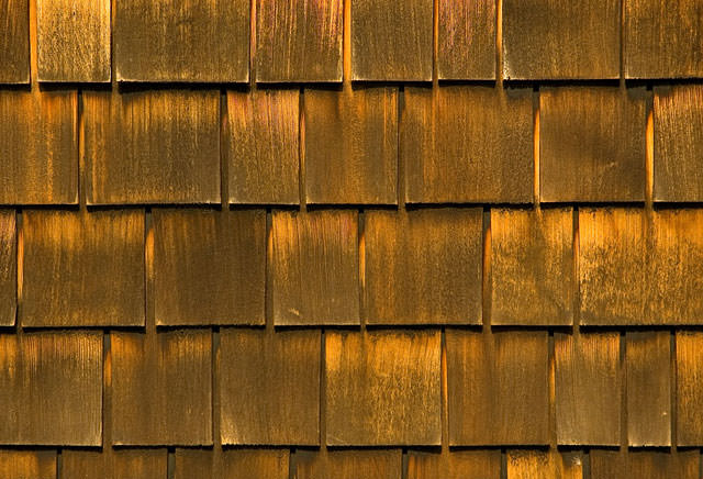College Station roofing contractor explains wood shake roofing