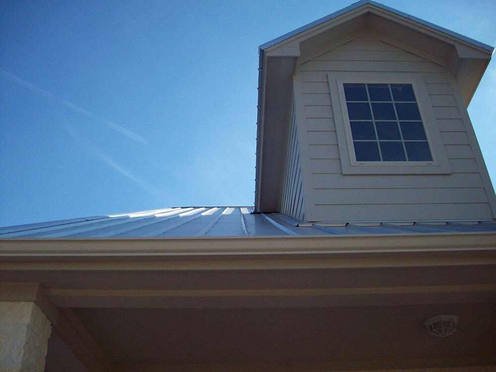Schulte Roofing a College Station Roofer - metal-panels - Exposed Fasteners