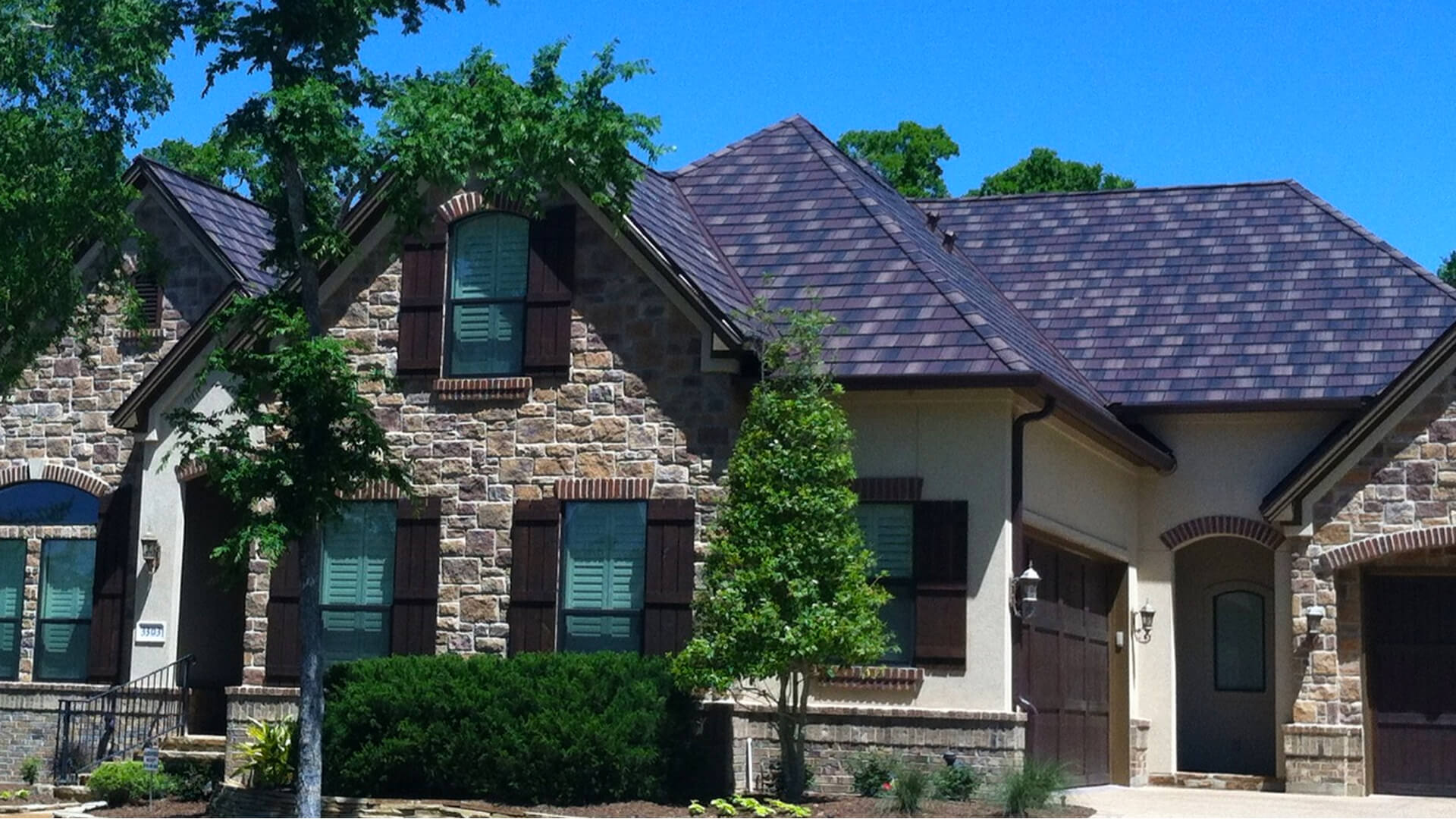 metal_shingle_bryan_roofing_contractor Schulte Roofing®