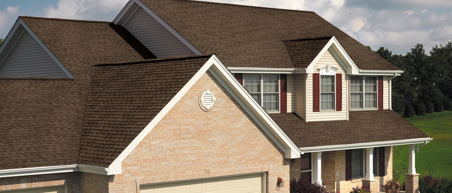 Revive Curb Appeal with a New Roof!